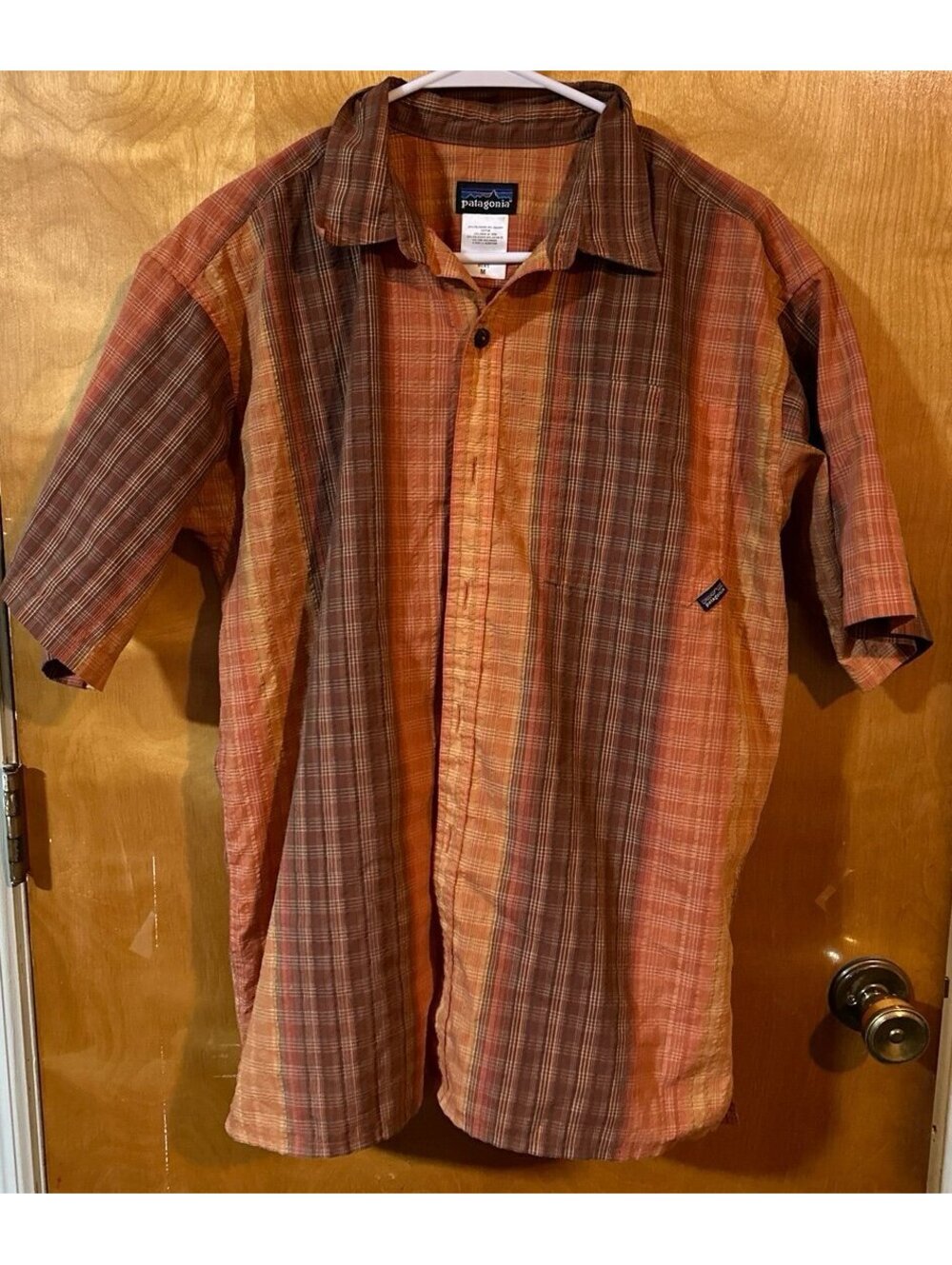Patagonia button up short sleev shirt size mens medium